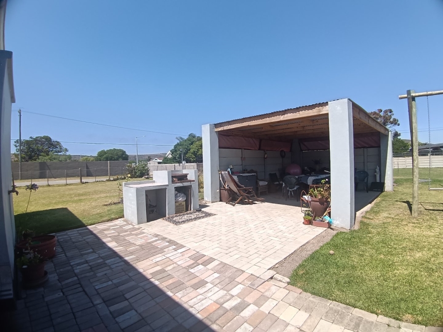 4 Bedroom Property for Sale in Klein Brak Western Cape